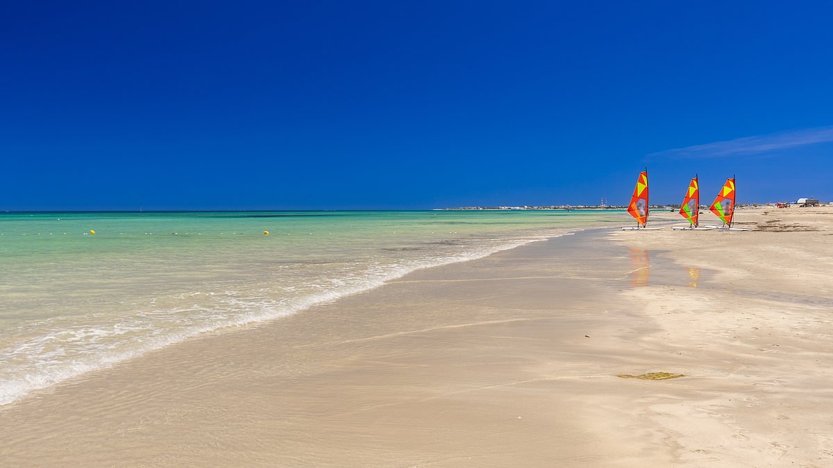 The stunning Mediterranean island that's just like the Bahamas but much cheaper... and closer