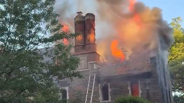 Stunning DC mansion that backs onto Obamas' home is consumed by huge blaze