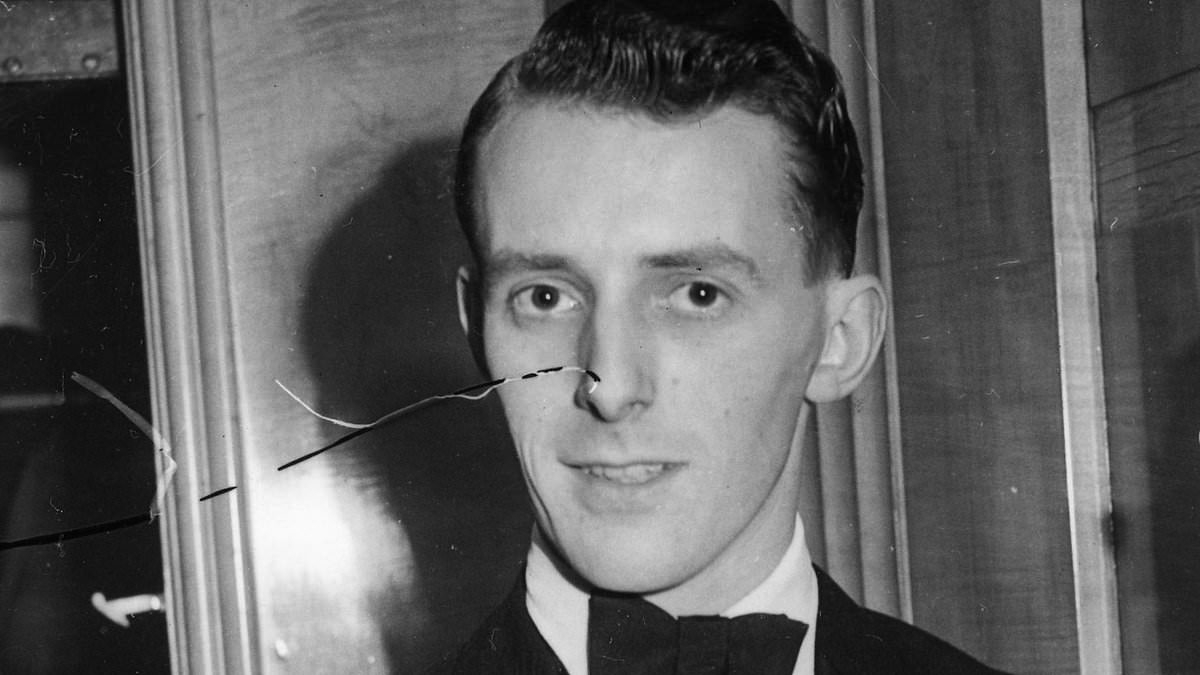 Marquess of Ailesbury cut son and granddaughter from his will before falling to his death from window as documents reveal who aristocrat left his estate to