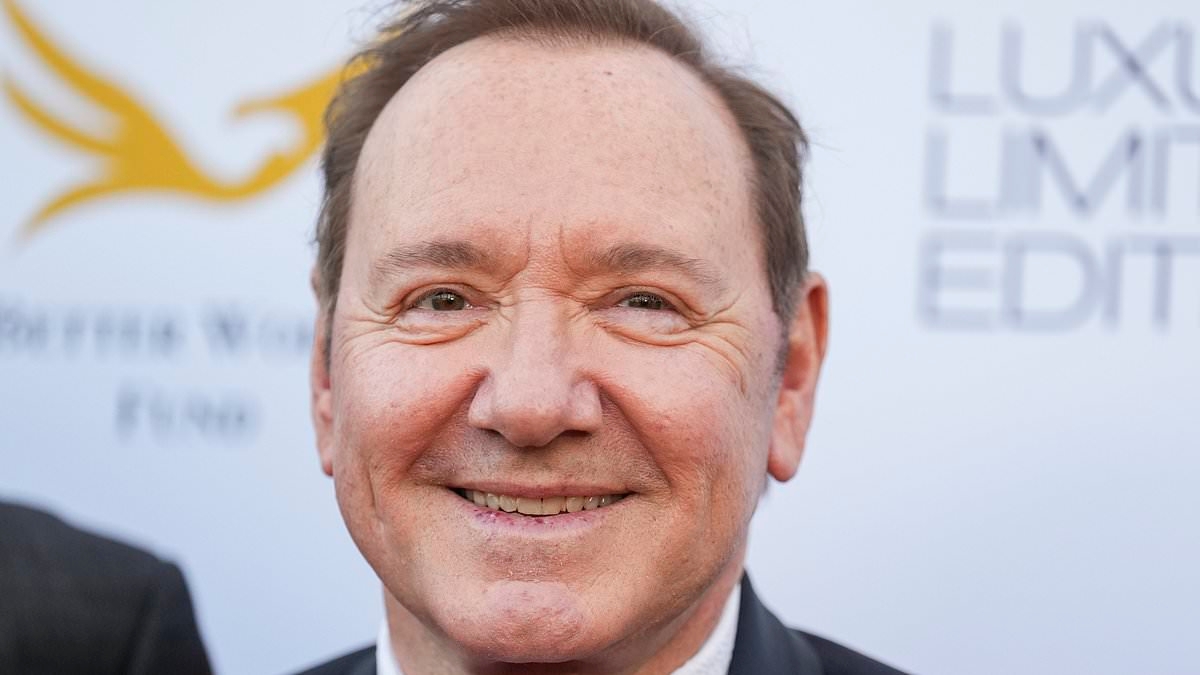EXCLUSIVE Kevin Spacey returns to the spotlight to receive award and slams Hollywood 'blacklist' culture during speech at Cannes gala - as it's claimed he is 'not welcome at the Film Festival'