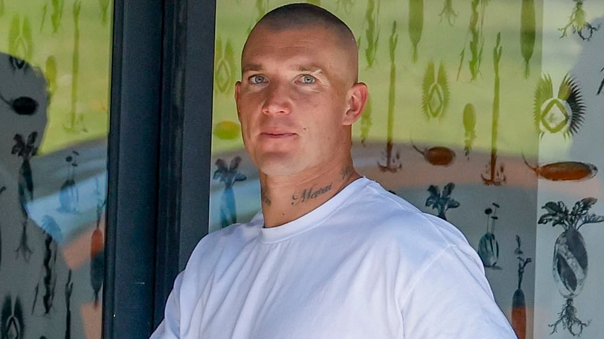 Dustin Martin 'will make a big-name return' to footy after his surprise appearance at Richmond match