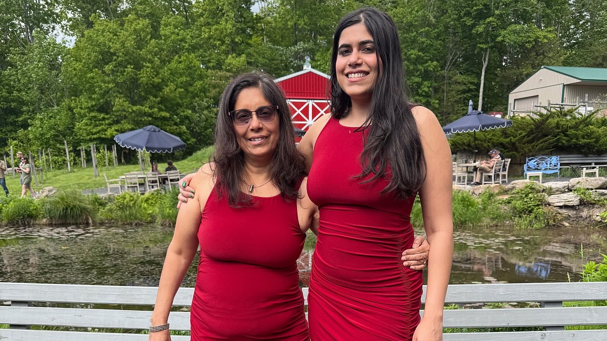 This shaping dress looked too good to be true - so my mom and I put it to the test (spoiler: I'm buying it in every color)