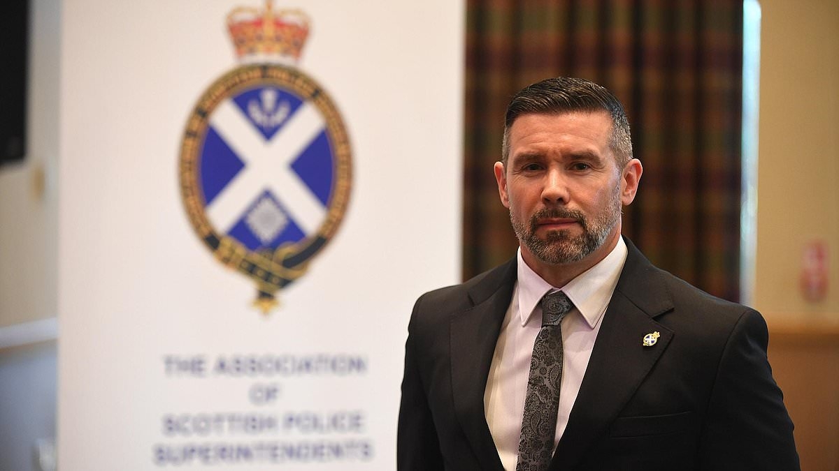 Stop policing the internet and get back on the beat, Scotland's officers are urged