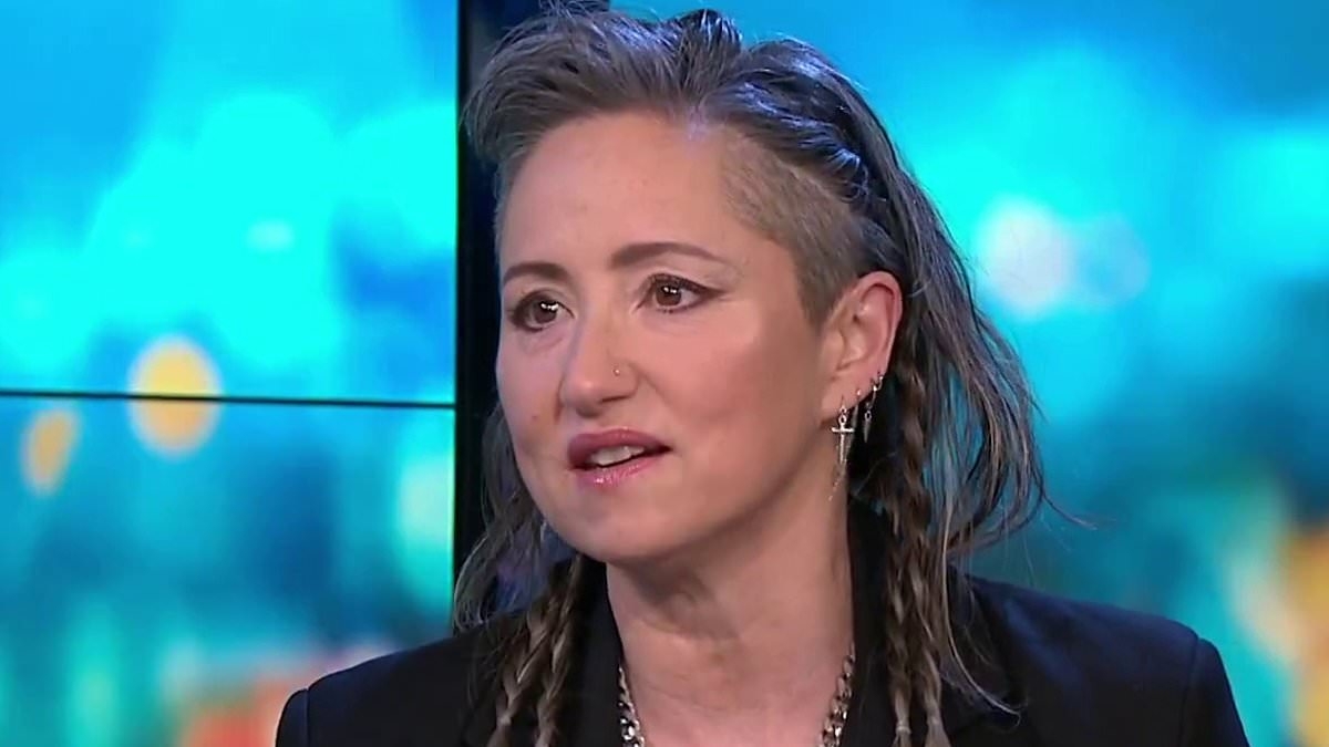 Singer KT Tunstall reveals she lost her hearing after Spice Girls concert and now has permanent deafness