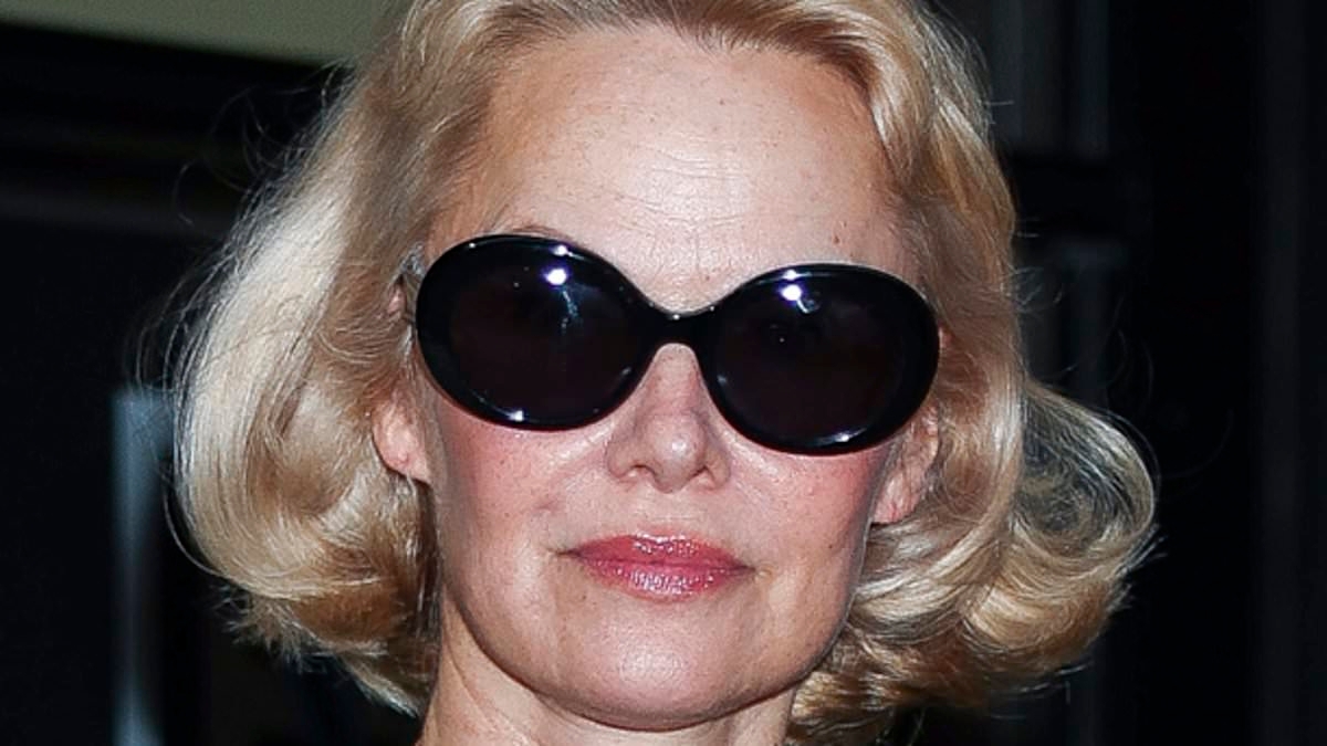Pamela Anderson goes natural glam in NYC after revisiting sexpot look that made her famous in the 90s