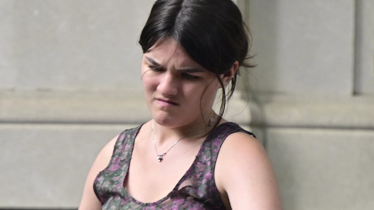 Katie Holmes' mini-me Suri Cruise spotted for first time since leaving college... see the menial task she is forced to do