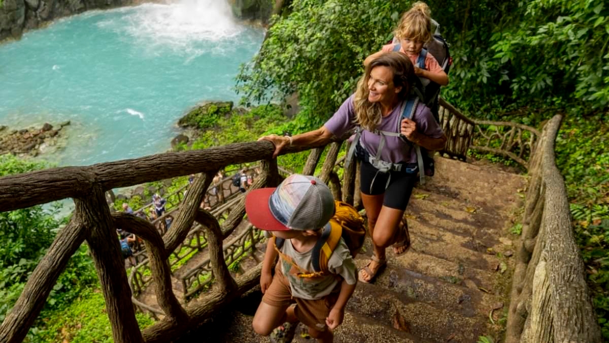 Family vacation takes hellish turn as relatives come down with cancer-like disease