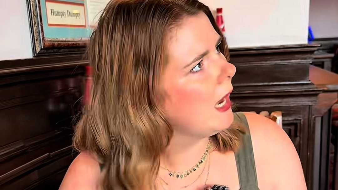 Influencer is heckled and called a 'f***ing piglet' by a stranger while filming herself eat 20 plates of food in Wetherspoons