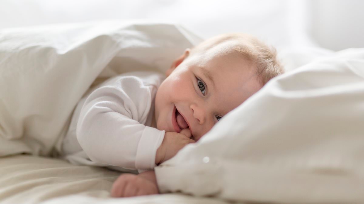 This parenting hack will help your baby stop crying in five minutes, say experts