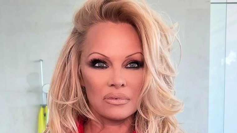 EXCLUSIVE The TRUTH behind Pamela Anderson's viral 90s look revealed after sending fans into meltdown