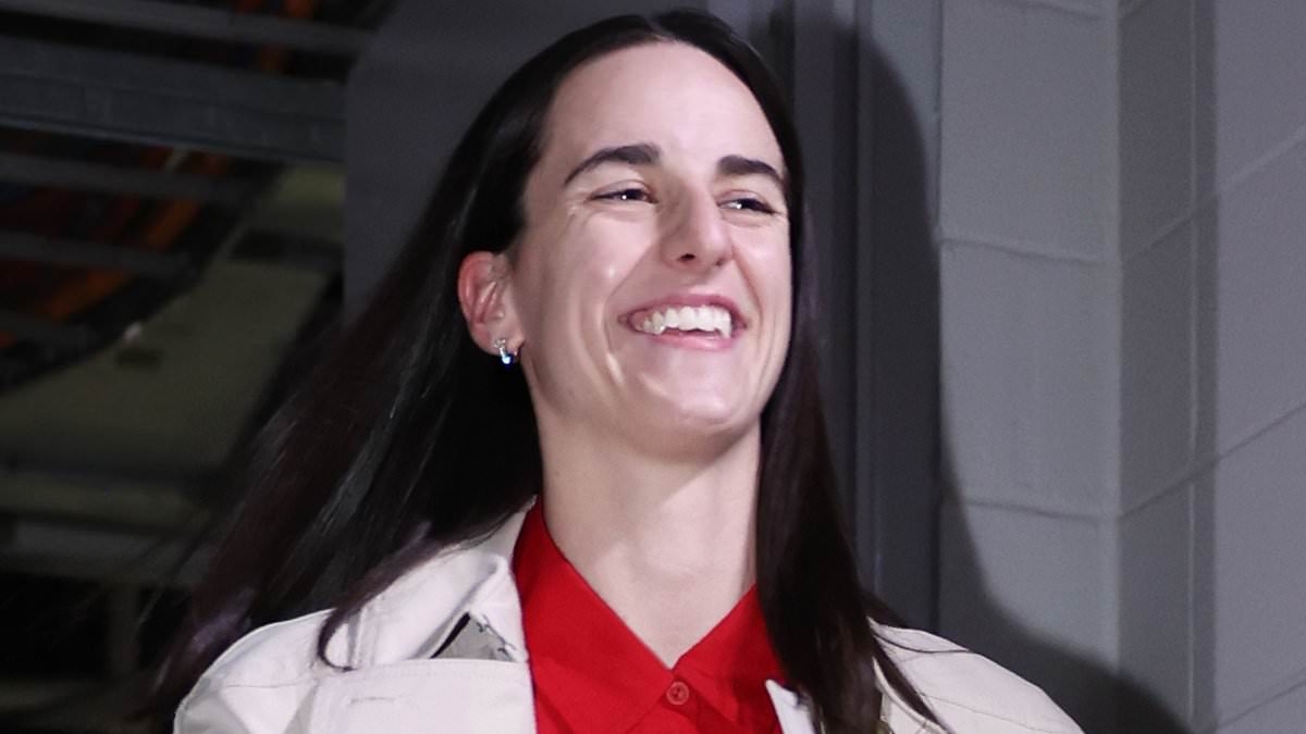 Caitlin Clark divides fans with her latest pregame outfit