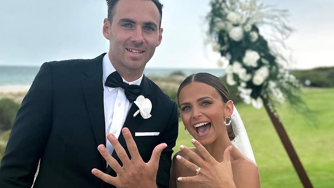 Kellie Finlayson reveals how her husband's footy teammates made her wedding dream come true when it was almost ruined by her cancer battle