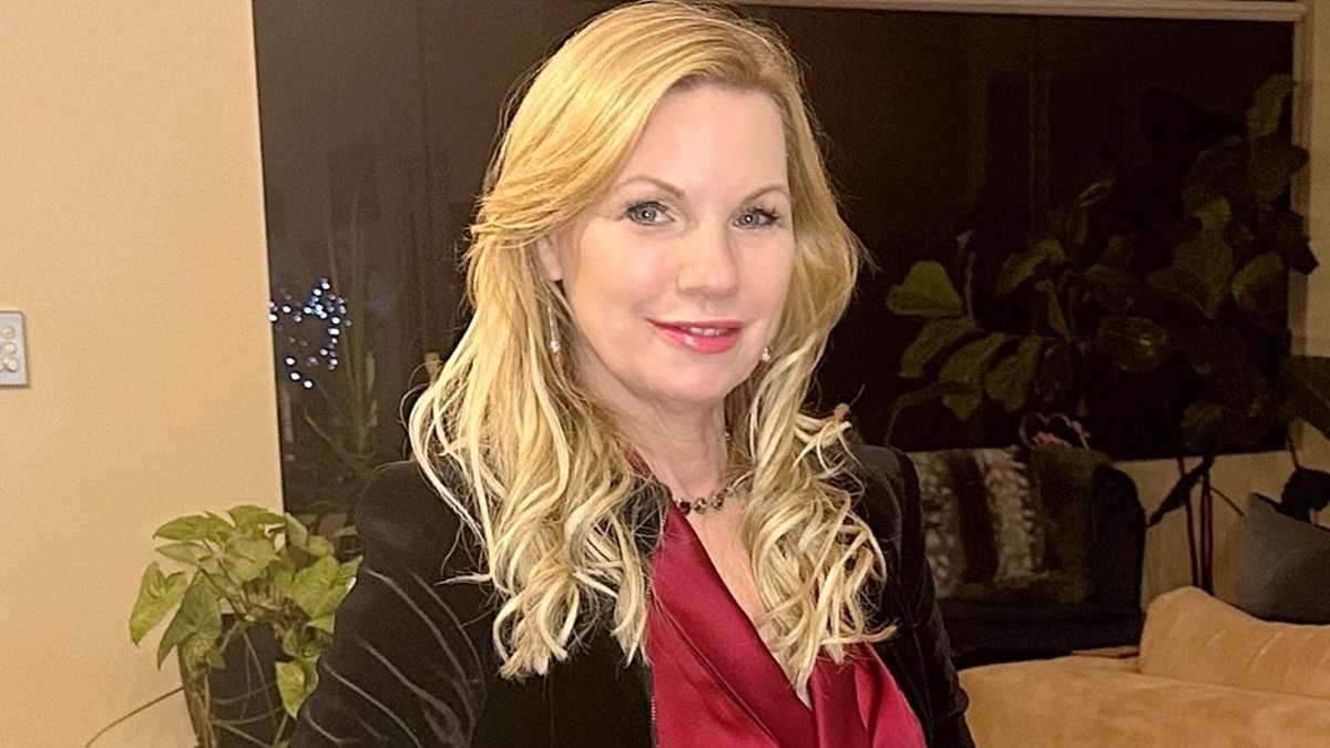 EXCLUSIVE 'I cancelled lunch and we never spoke again': Extraordinary reasons why so many 40-plus women are breaking up with their best friends - and yes, it CAN be worse than divorce