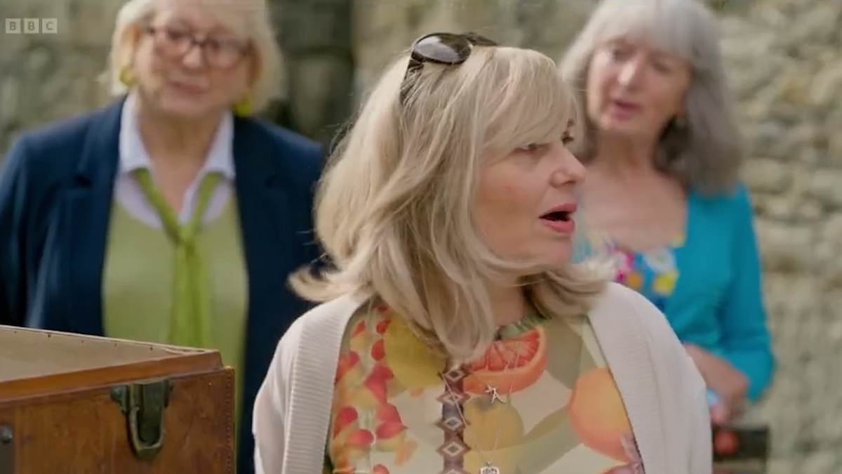 Antiques Roadshow guest floored by whopping value of 'grotty' item abandoned in her garage for 20 years