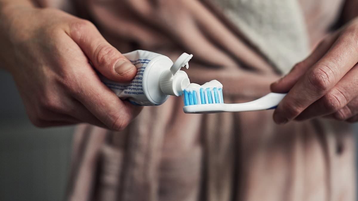 Private investigator reveals how a TOOTHBRUSH can prove if your partner is cheating