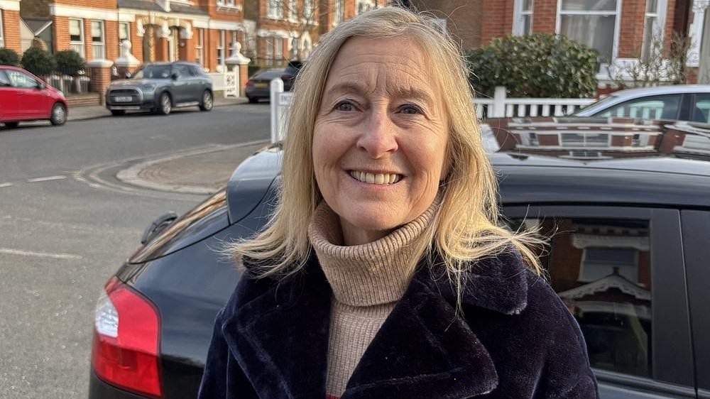Fiona Phillips, 64, is seen for the first time in a year in lovely new photo as she promotes book about her Alzheimer's journey - three years after diagnosis