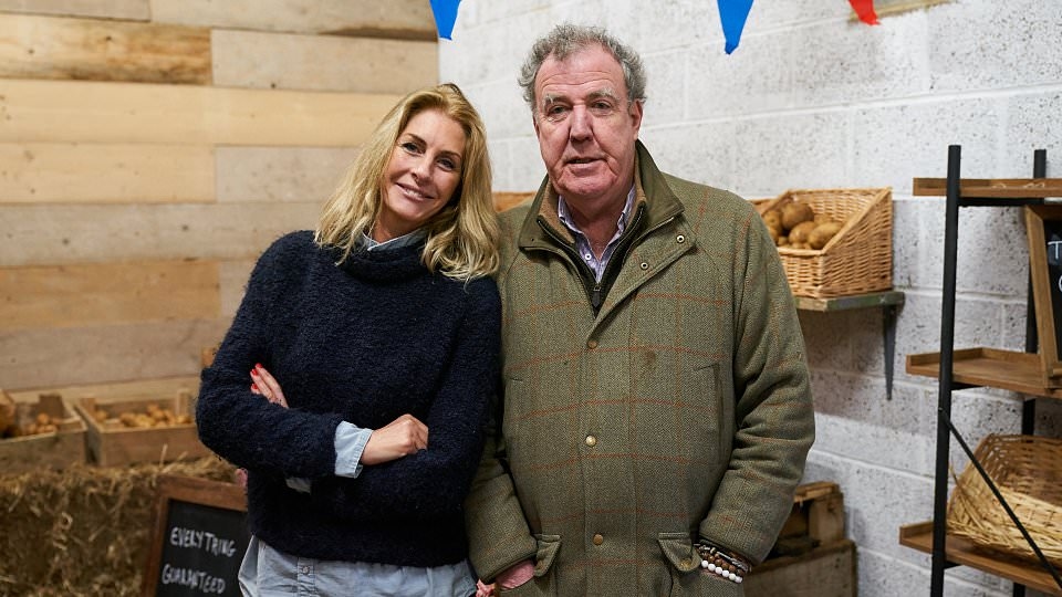 Clueless diners at Jeremy Clarkson's pub say they are baffled by 'weird' rule when they sit down to eat a meal​