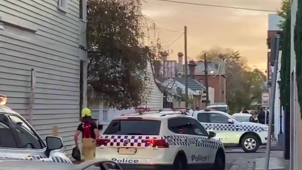 BREAKING NEWS Major police operation underway in South Melbourne after shooting with one woman dead and a man injured
