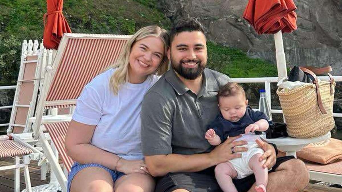 Parents are brutally slammed for leaving toddler at home while taking newborn on vacation