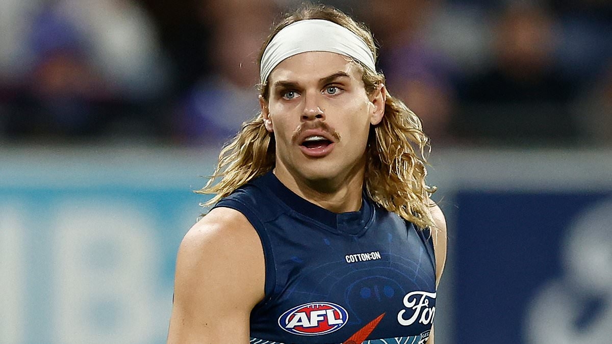 Bailey Smith sparks controversy with 'nose beers' remark - as Geelong coach defends the superstar