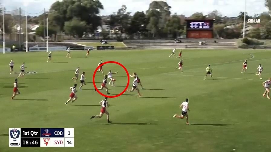 AFL fans stunned by 'longest goal ever' during VFL match: 'That is outrageous!'