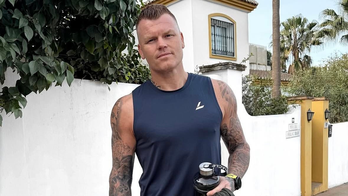 EXCLUSIVE Meet the running-obsessed Liverpool cult hero who ran a marathon on a treadmill on CHRISTMAS DAY and completed a 24-hour challenge without training - as star shows off remarkable body transformation