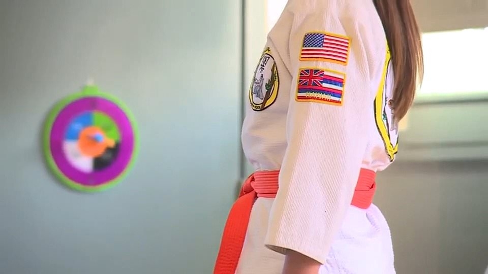 Brave 13-year-old girl leaves grown man attacker with major injuries using her jiu jitsu skills