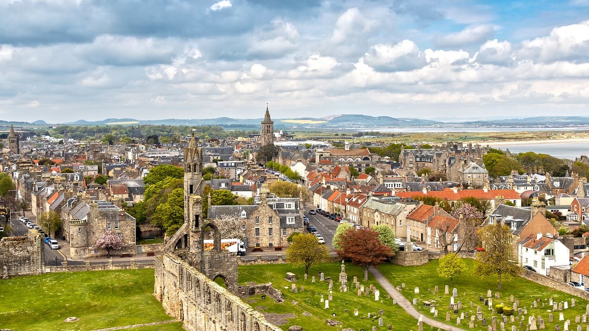 St Andrews well above par for a home by the seaside