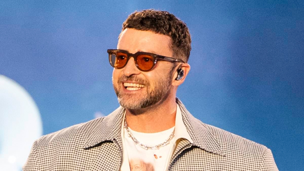 Justin Timberlake wears custom shirt featuring wife Jessica Biel... following 'rough patch'