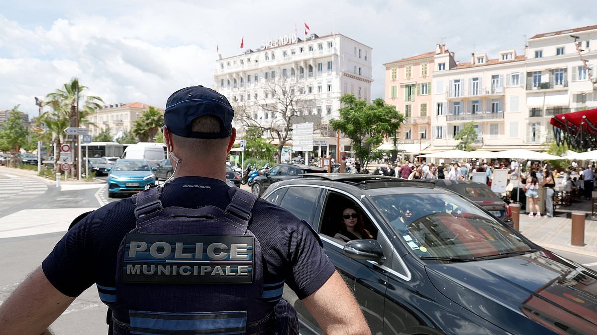 French anarchists claim responsibility for blackouts which have left 160,000 people in darkness in south of nation overnight