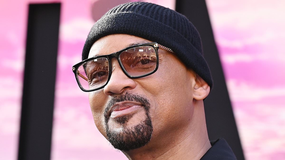 Fallen Hollywood star Will Smith charging fans £400 to see him perform and have their picture taken with him... at bizarre concert tour date in BRIXTON