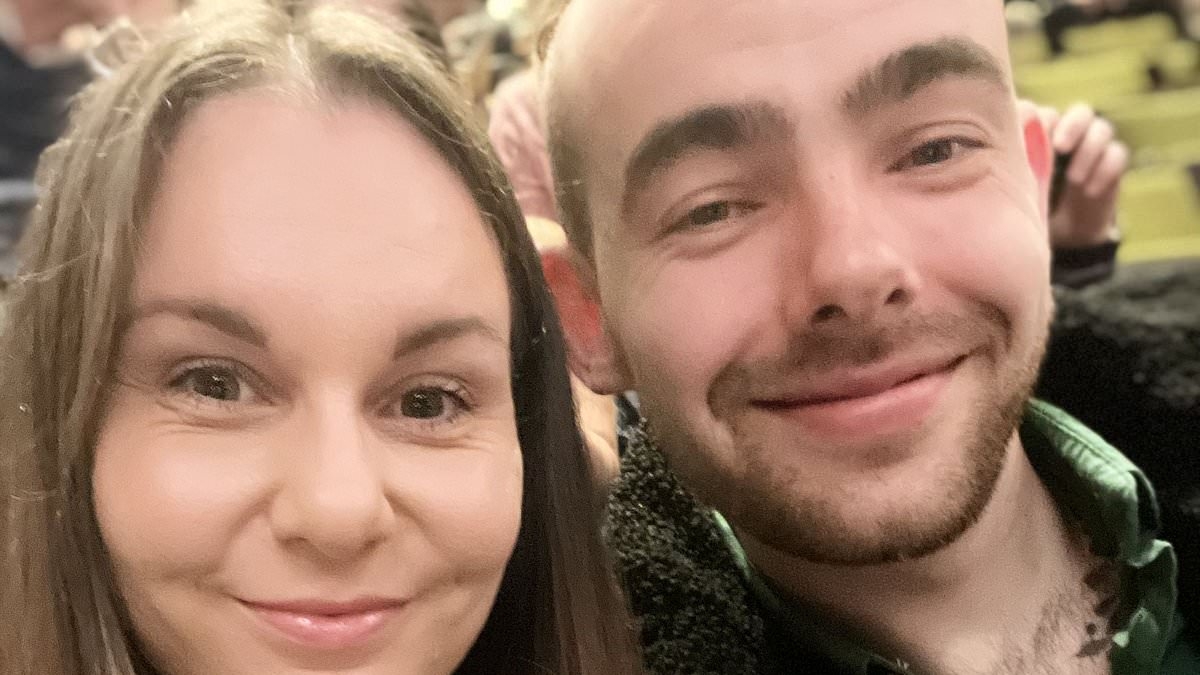 Mother discovers her baby's gender in 'worst way ever' after confetti cannon blunder