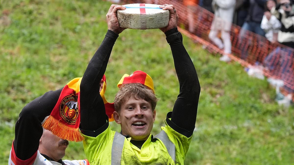 Cheese rolling live updates: Daredevils descend on village to chase Double Gloucester wheel down steep hill in one of UK's most extreme races
