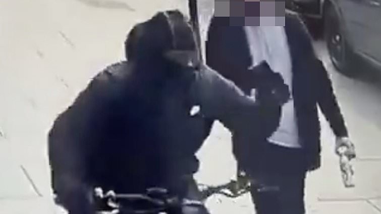 The fightback against London's phone snatchers: Police target brazen thieves with invisible DNA tagging spray as they warn 'we will catch you'