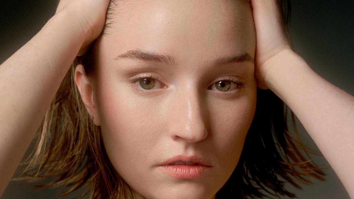The Last Of Us star Kaitlyn Dever reveals the heartbreak behind her opening lines on the hit show as she reveals how Andrew Garfield helped her overcome the death of her mother
