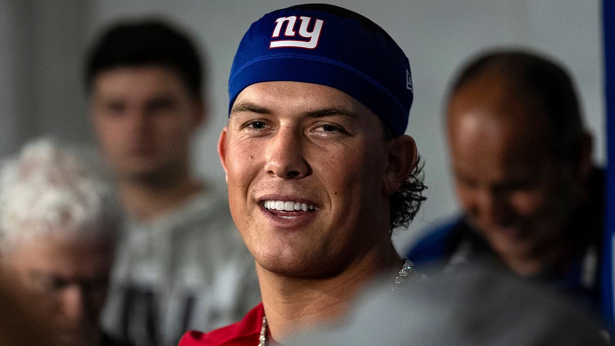 Giants rookie QB refuses to pay teammate for jersey number: 'It's too much'