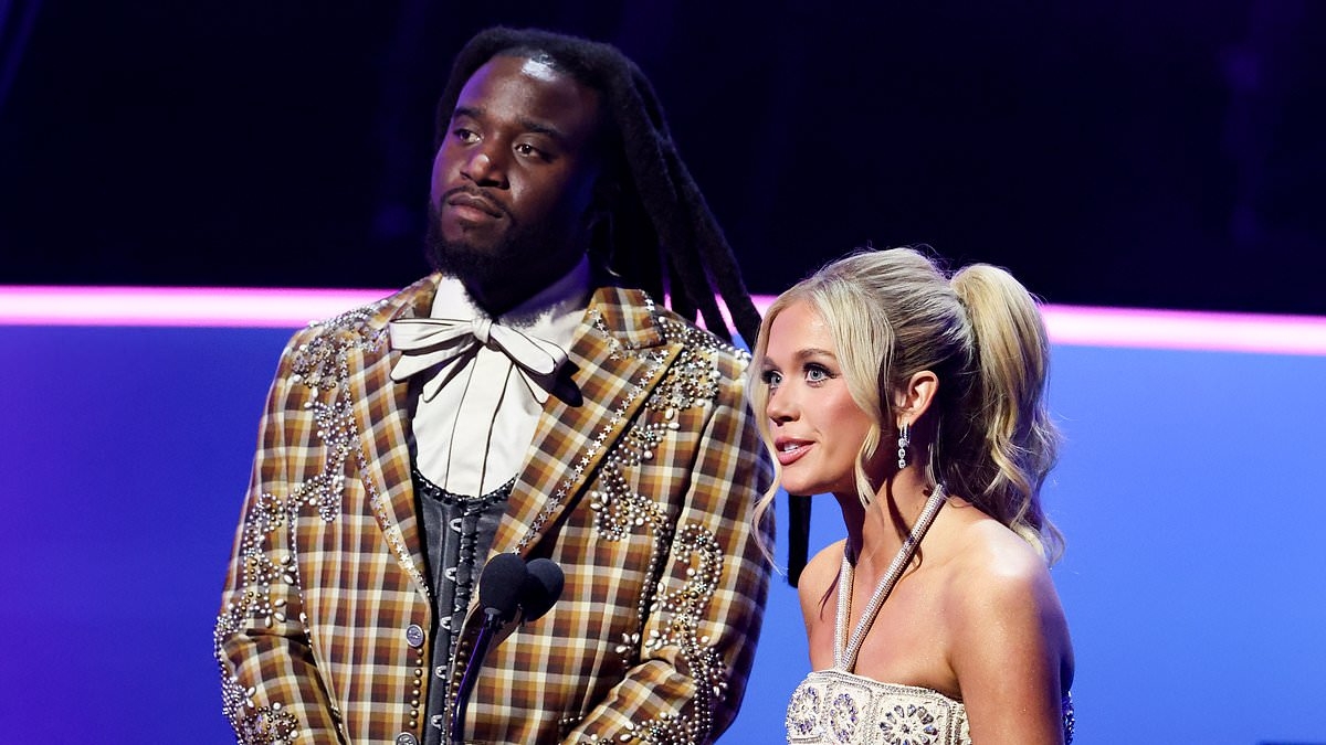 Tense moment between Megan Moroney and Shaboozy at American Music Awards leaves viewers stunned