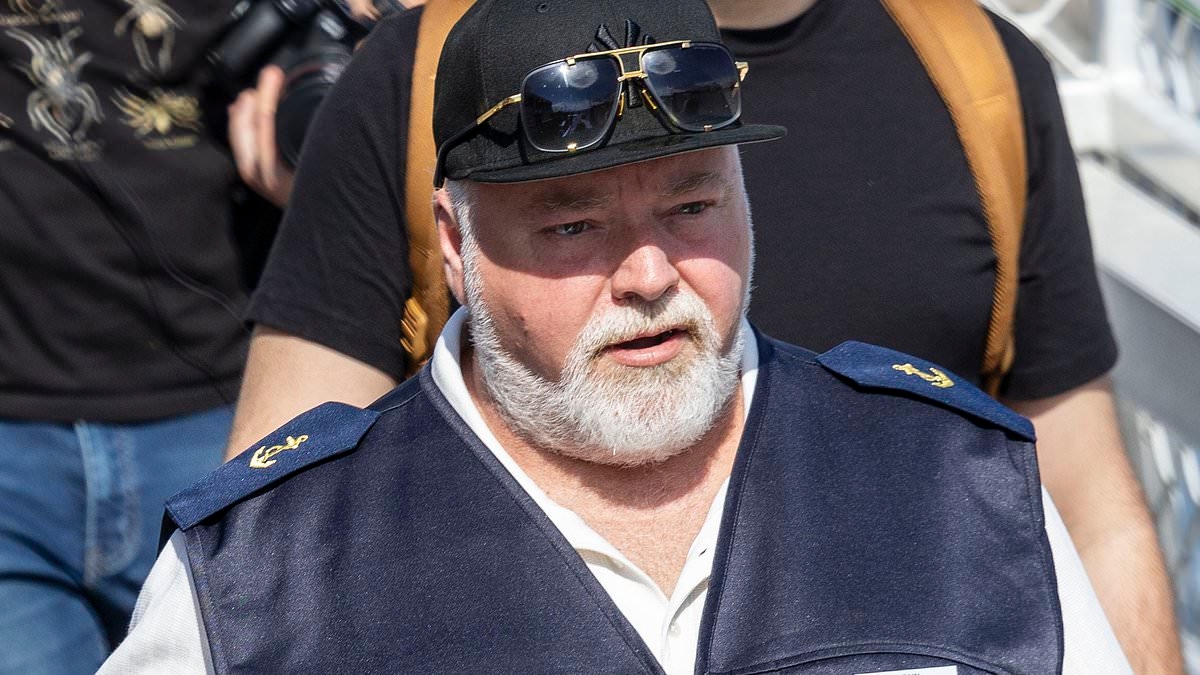 Kyle Sandilands makes Hollywood debut alongside bikini clad model and international star Ice-T as he steps out on Gold Coast set of Zombie Plane