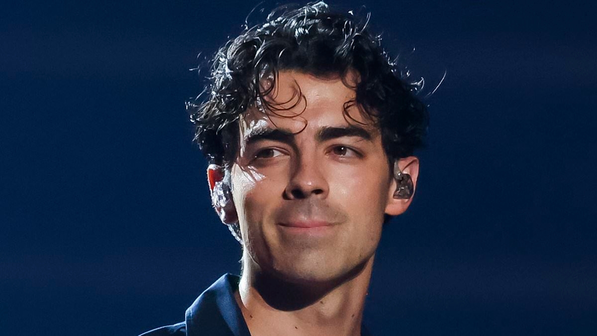 Joe Jonas praises ex-wife Sophie Turner for being an 'incredible mom' after bitter divorce