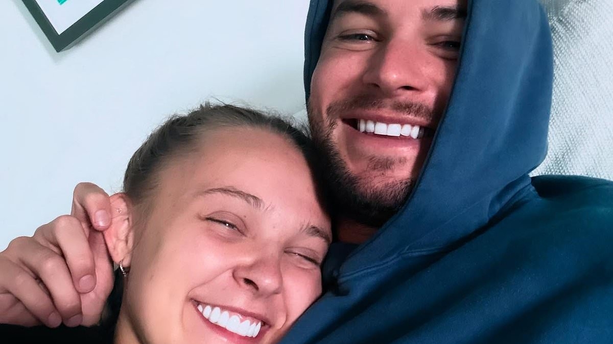 JoJo Siwa CONFIRMS romance with Chris Hughes while on-stage at her second London show after performing sweet on-stage tribute to him