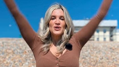 Ashley Roberts, 43, sparks concern about her relationship with boyfriend George Rollinson, 25, after offering heartbreak advice to fans