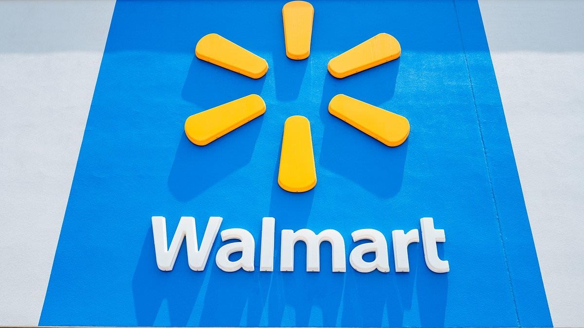 Walmart warns consumers of incoming price increases
