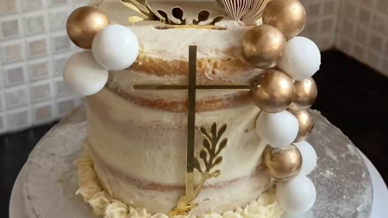 One wedding cake costs £10 from Sainsbury's… the other is from a top bakery - so can YOU tell which is which?