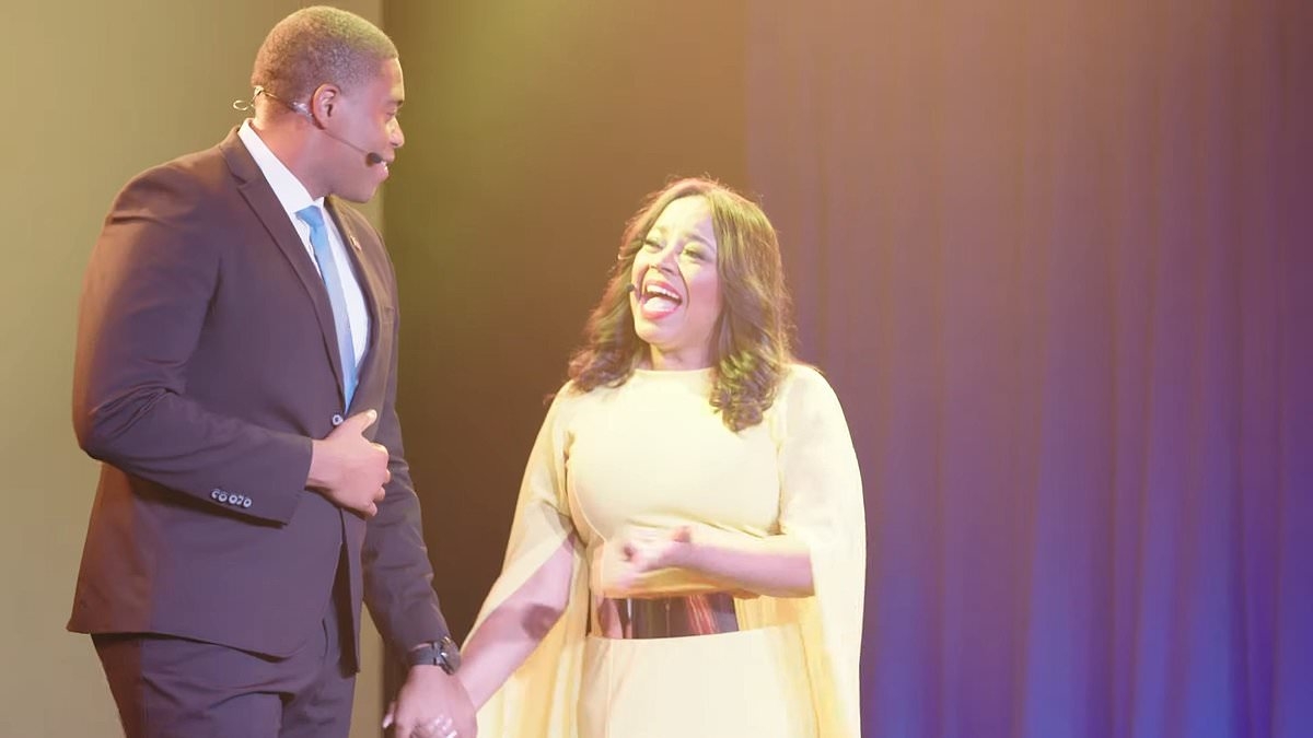 Obama 'the musical' with White House sex scenes goes viral for all the wrong reasons
