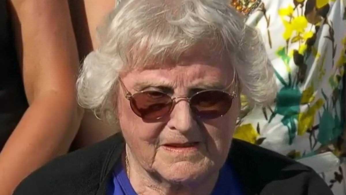 Antiques Roadshow guest left dumbstruck after learning the massive value of 'marvellous' rare collection