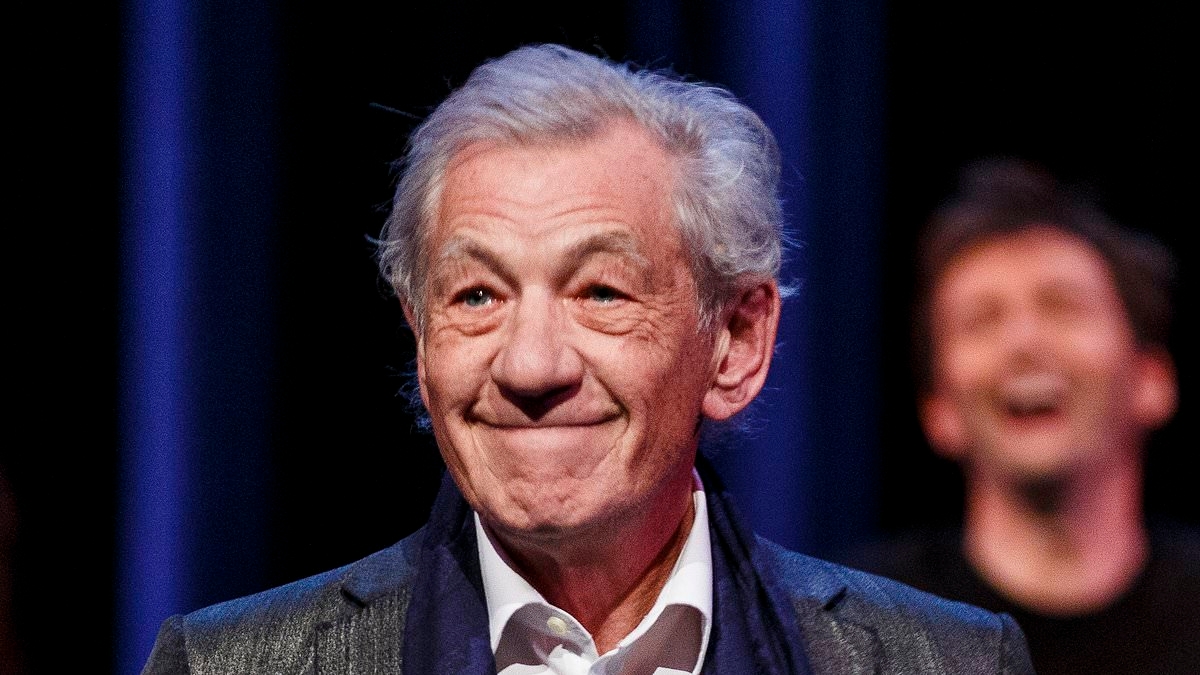 Sir Ian McKellen to front adaptation of Shakespeare's Twelfth Night featuring only trans and non-binary cast