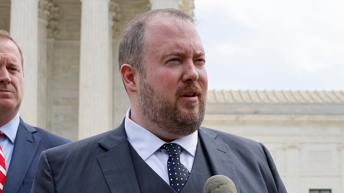 Disturbing sexual fantasies of top Texas government lawyer revealed as he's forced out of job