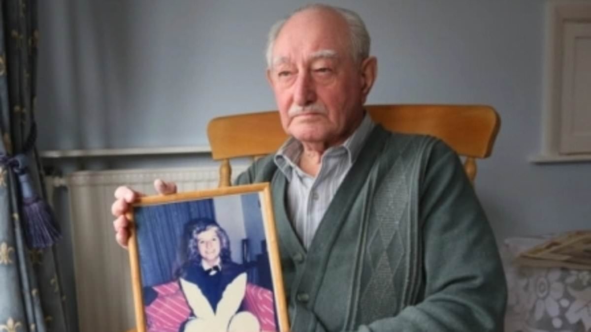 EXCLUSIVE Murder victim's father goes to his grave without knowing who stabbed his daughter to death in closed train carriage in one of Britain's most notorious unsolved crimes
