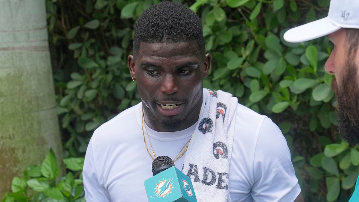 Tyreek Hill claims Buffalo Bills fans all have CTE as controversial NFL star reignites bitter feud