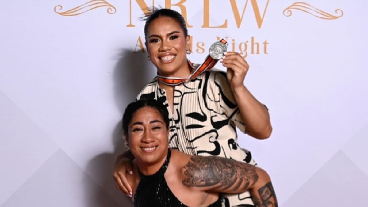 Sarah Togatuki: State of Origin star who was already reeling from her brother's suicide stuns teammates with incredible act just days after her sister died